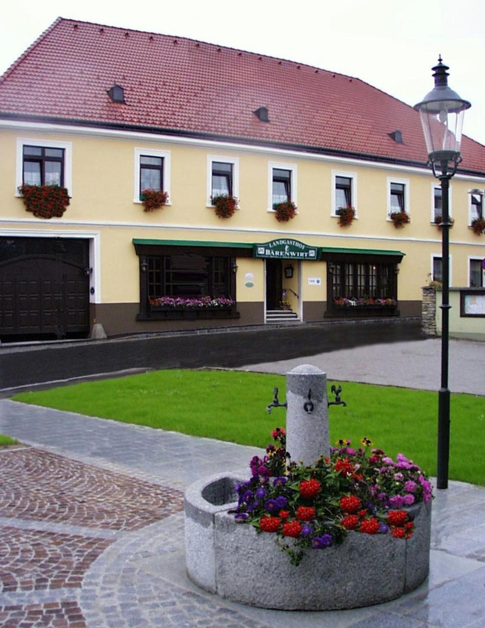 Landgasthof Barenwirt Petzenkirchen Экстерьер фото